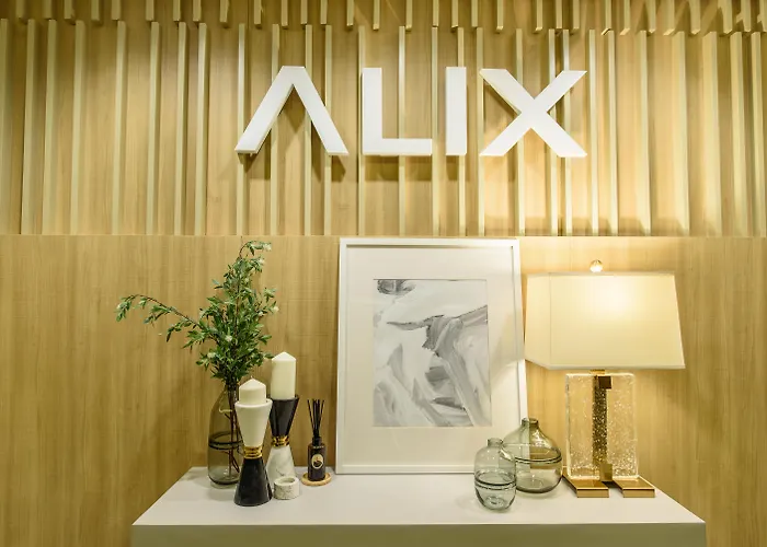 Alix Hotel