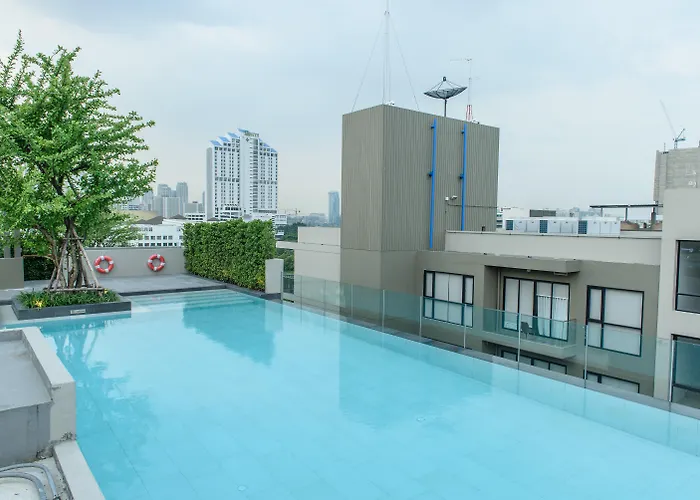 Alix Hotel 4*