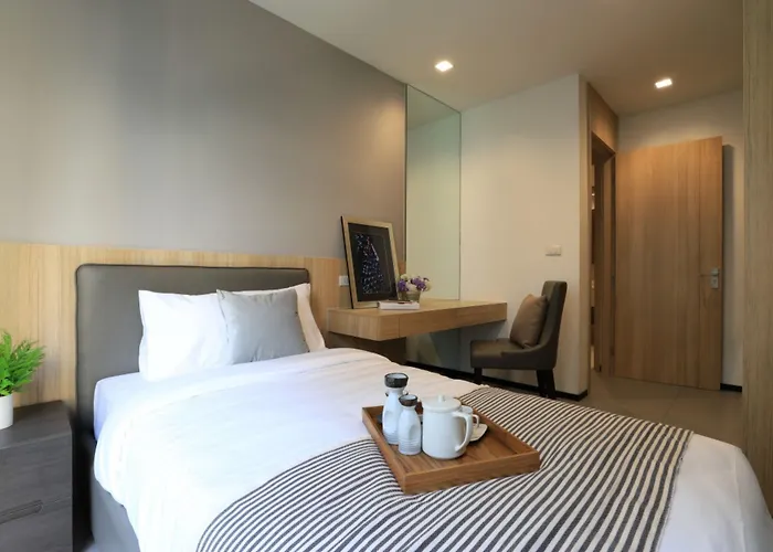 Alix Hotel