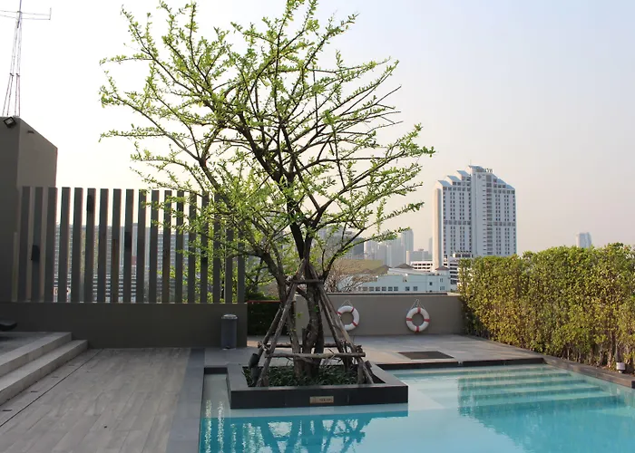 Alix Hotel