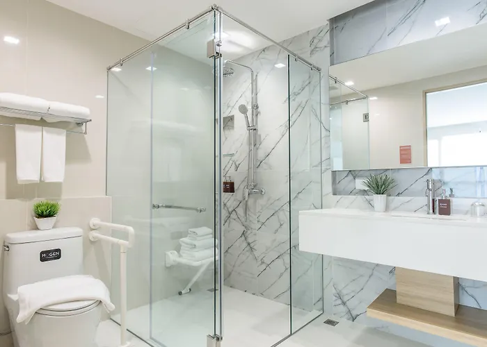 Alix Hotel 4*