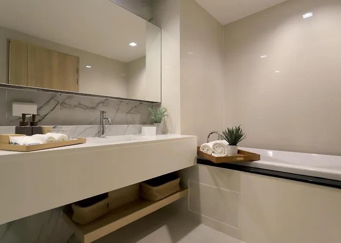 Alix Hotel