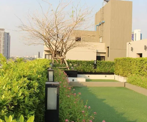 Alix Hotel 4*